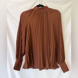 H&M brown pleated mock neck Flowy top